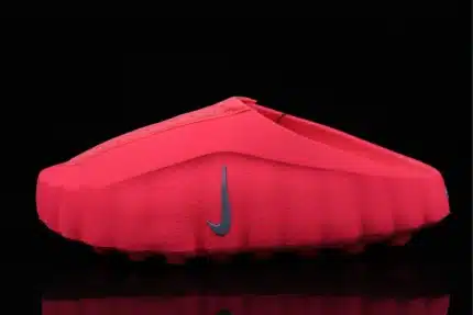 Nike Mind 001 Slide – Solar Red